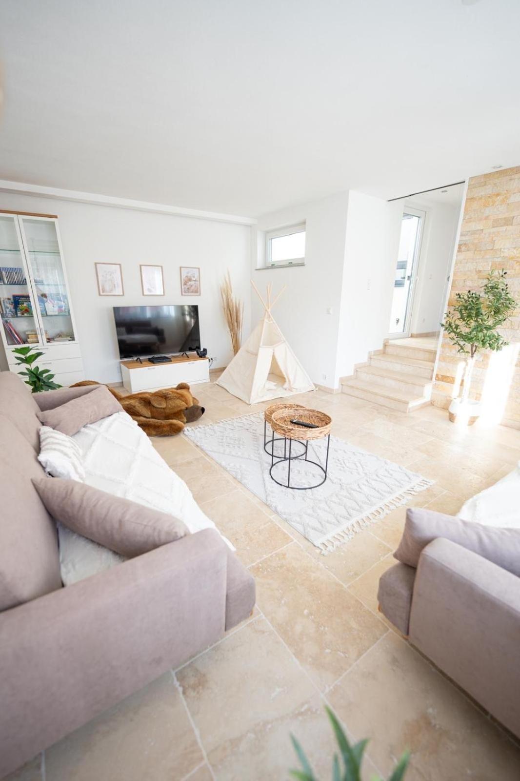 -Stadthaus Ida- Mit Grosser Dachterasse, Am Schlosspark, Luftkurort Kisslegg, Boxspringbetten, Kaffeevollautomat, Smarttv, Familienfreundlich, Grosszuegig, Zentral Εξωτερικό φωτογραφία